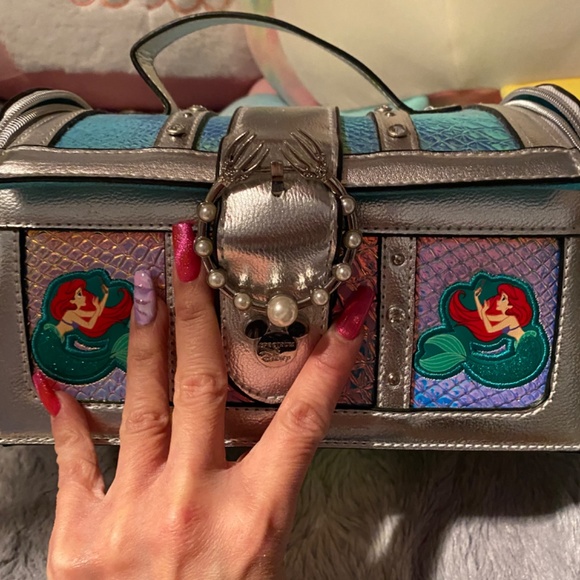 Disney Spectrum Limited Edition Little Mermaid 5 Makeup vegan Brush Set Rare! - Picture 2 of 12